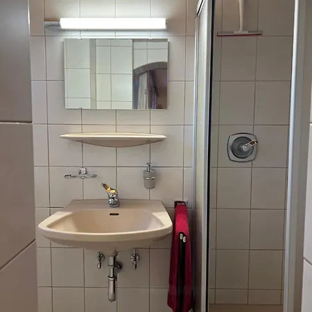 Berghaus Fuer 12 Personen